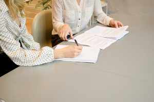 Top 5 Qualities to Look for in a Great Lawyer